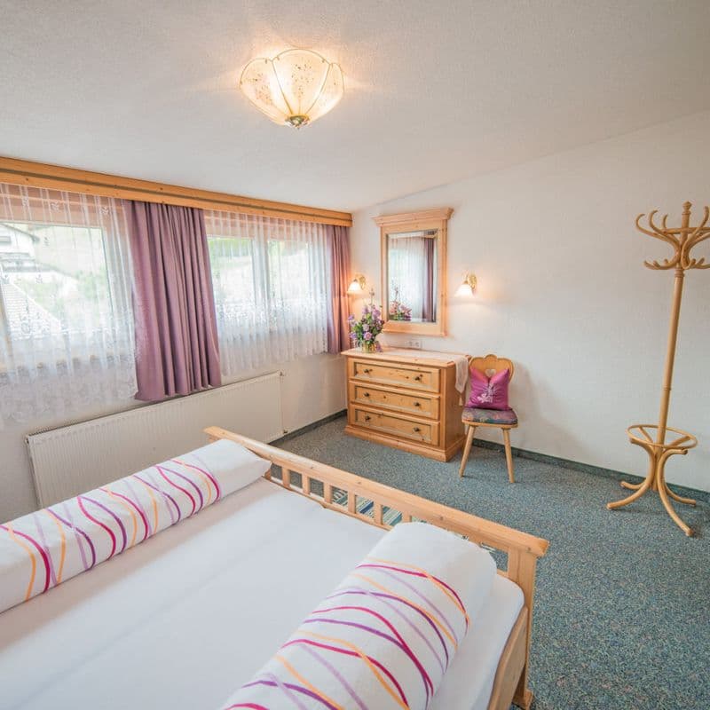 2 bedroom apartment R