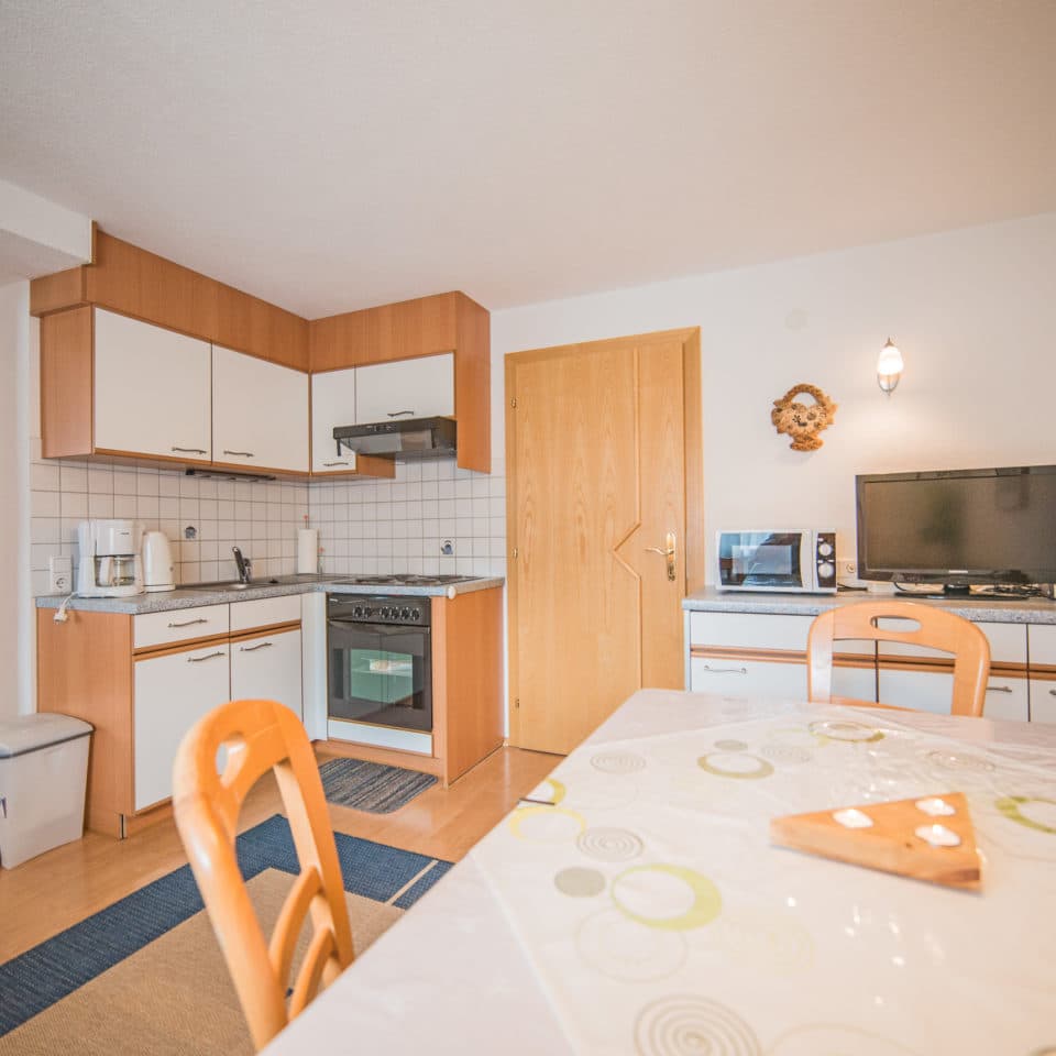 2 bedroom apartment R