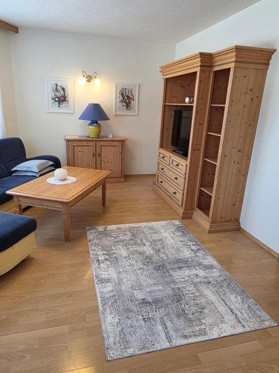 Spacious 2 bedroom apartment L — photo 2