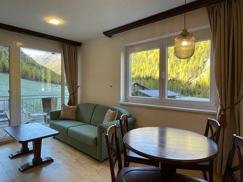 2 bedroom apartment IH